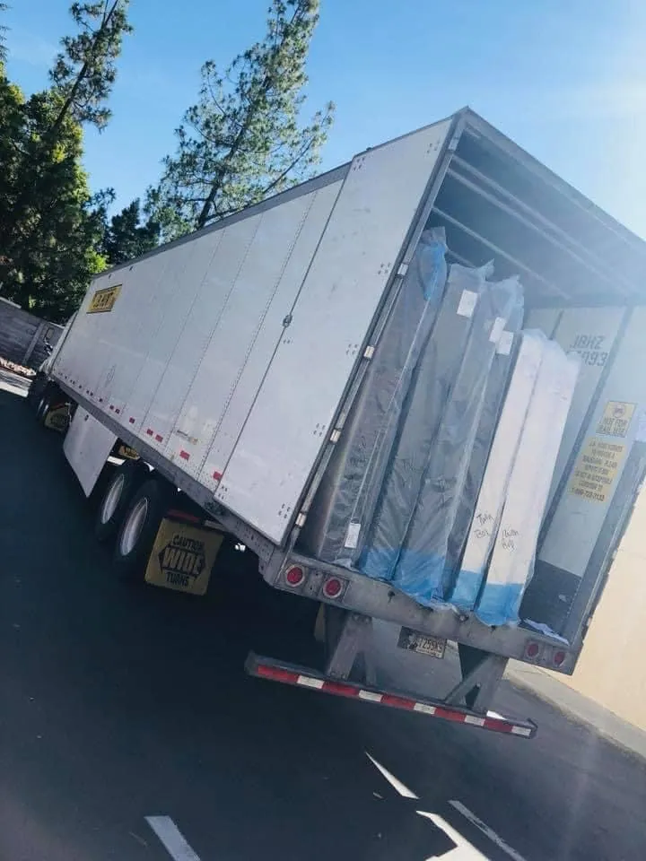 Furniture delivery semi-truck serving Northern California, from Sacramento to the Bay Area